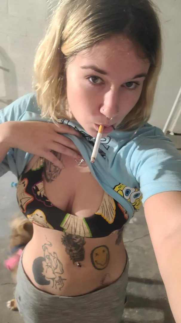 I enjoy smoking outside