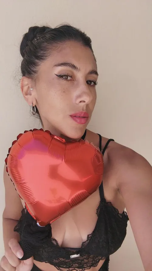 I'll be your downfall this Valentine's Day, leave your wife and come for me, I'll destroy your home!