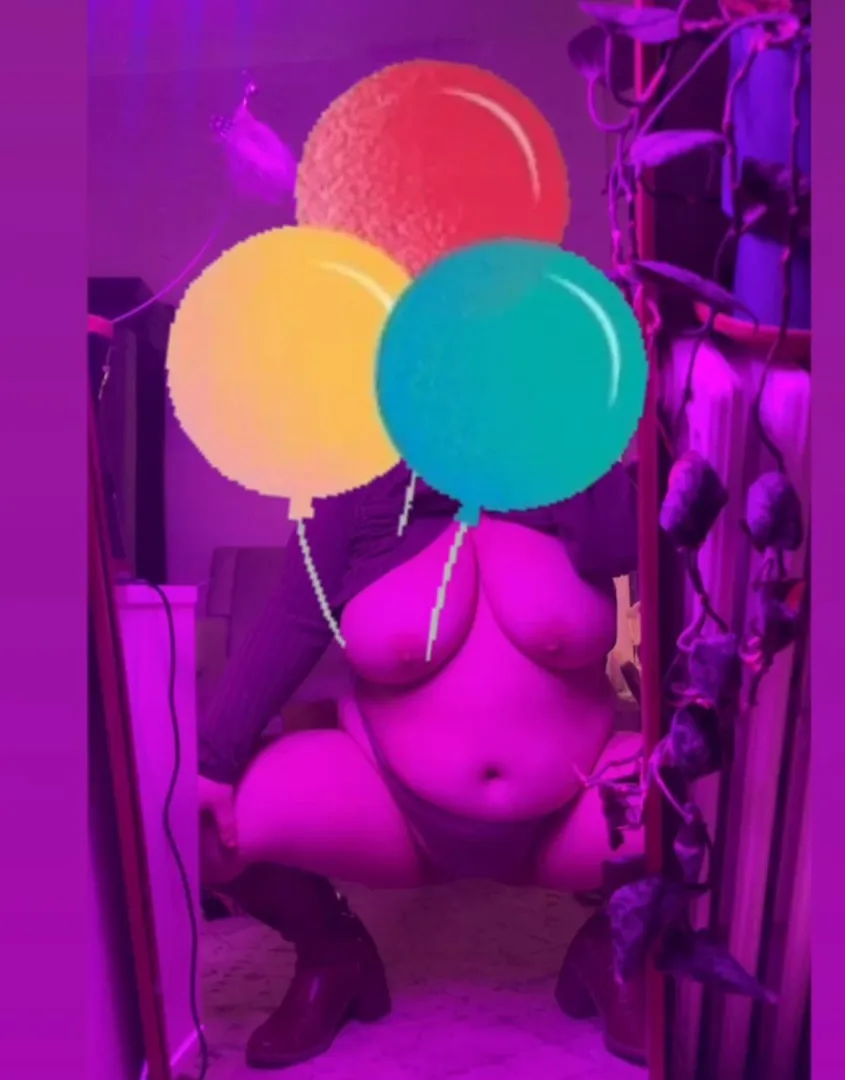 My bimbo babies first steps.