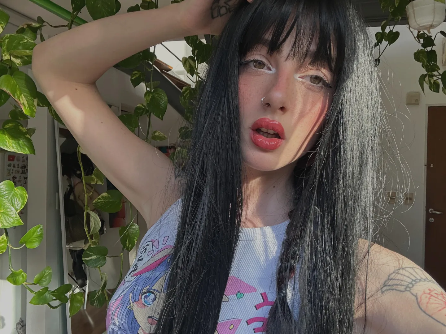 Need a host tn, kinda hnrny lol - slide in on lg: ,.lunarumes`.