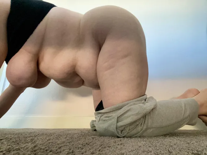 tummy hanging while on my hands and knees