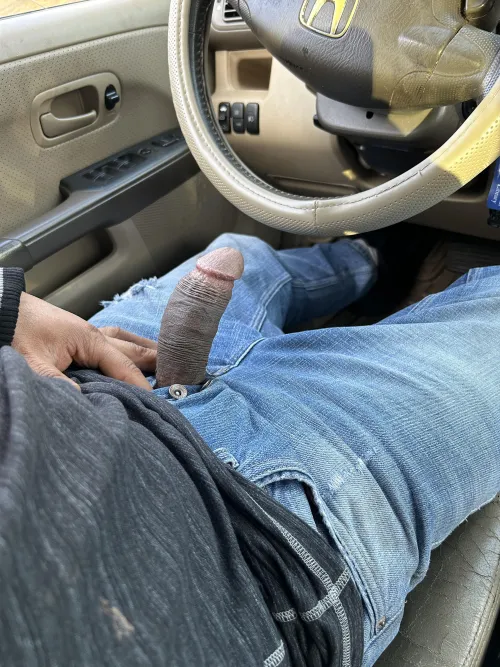 willing to help another bi guy…