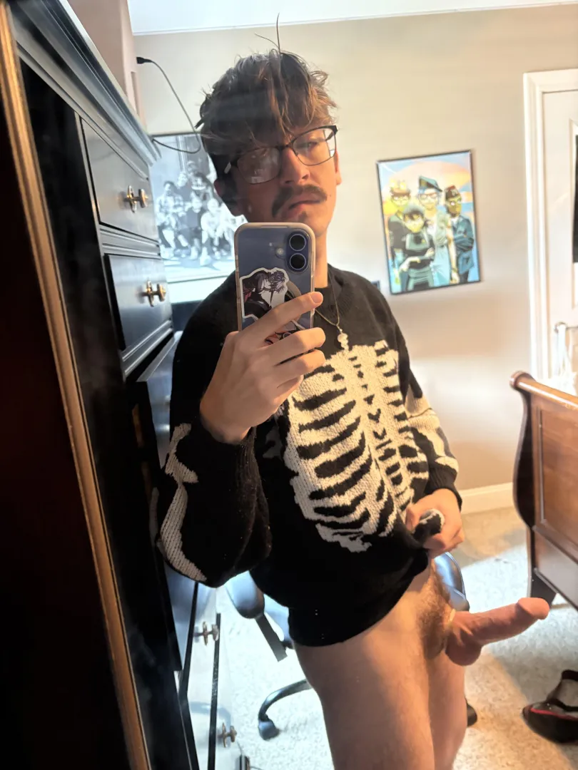 (22 bi) Skeleboner