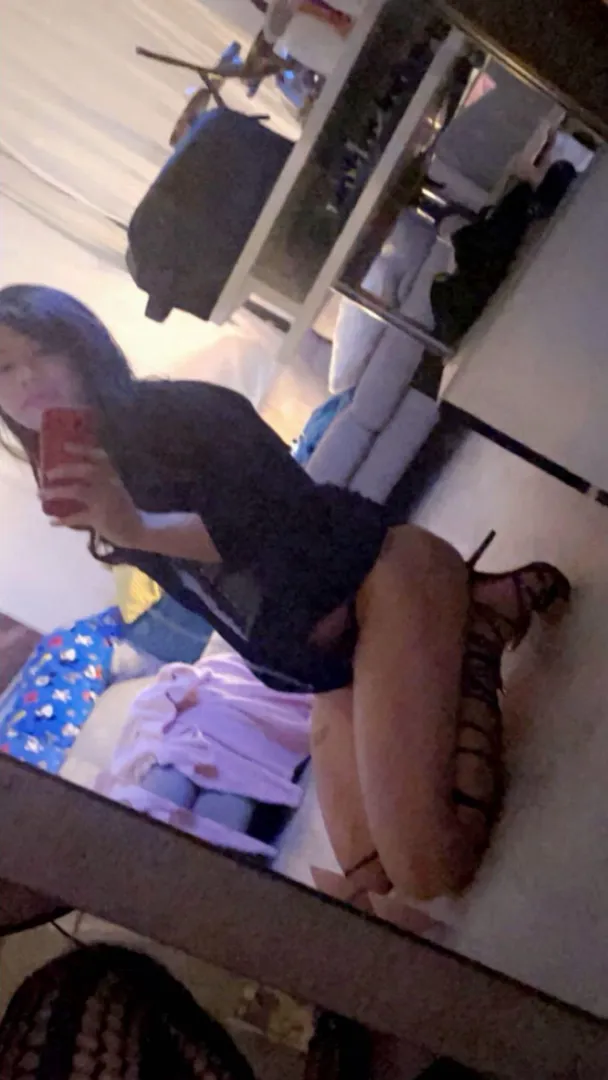 25 (T4A) message me and let’s have fun, verse top