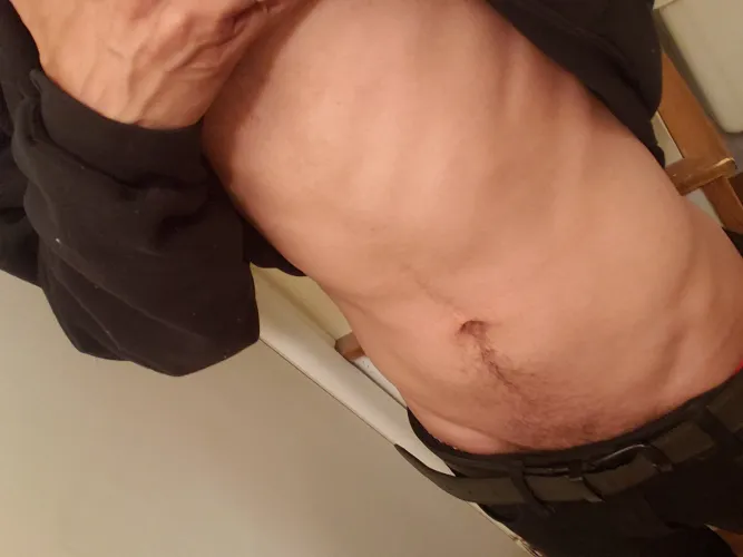 30 (M4F) [M4T]Looking for a fwb into outdoor play to hang n have some fun. Burnaby city hall.