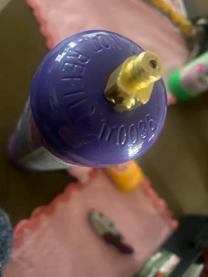 broken nozzle or tank ?