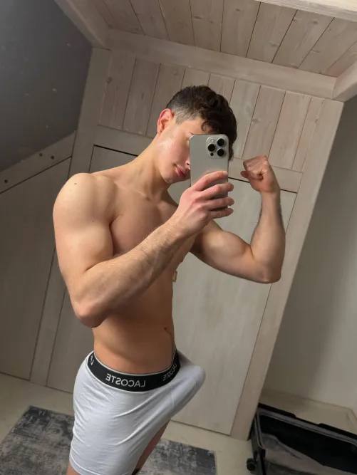 I need a tribute everytime you look at me