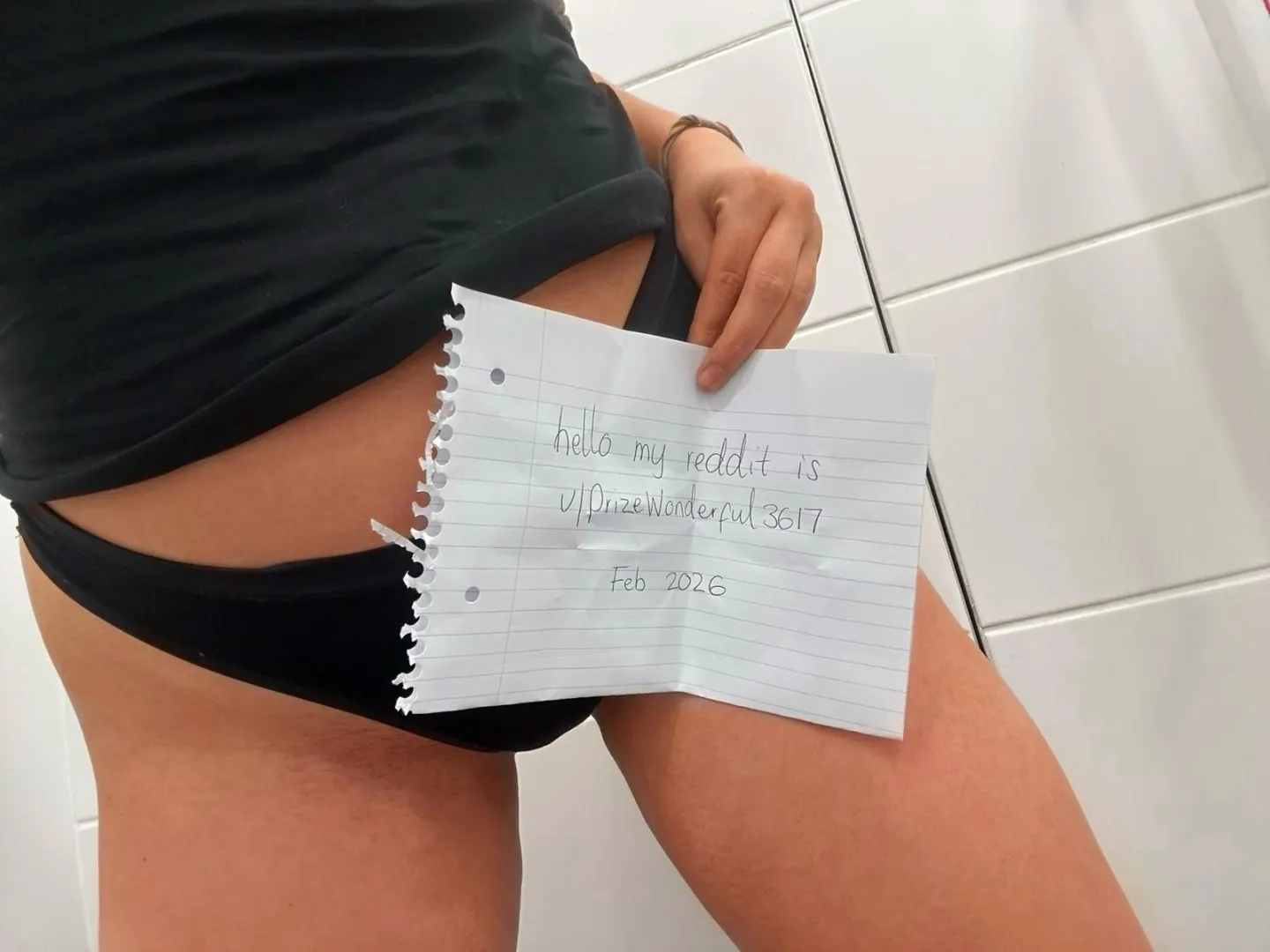 I’m feeling insecure. Can I send you no strings nudes?