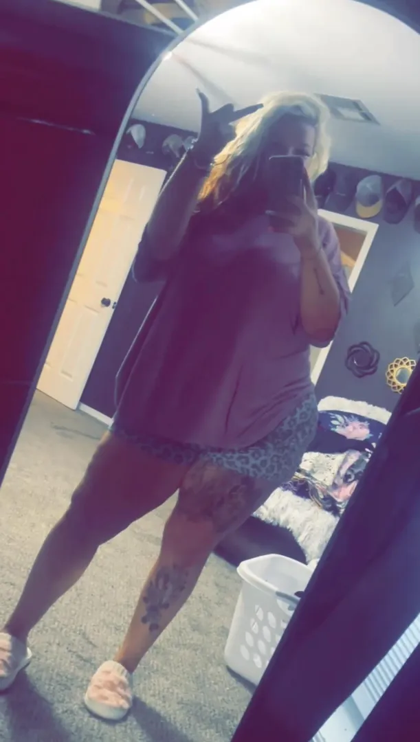 I’m up and ready for my blunt and coffee ✨