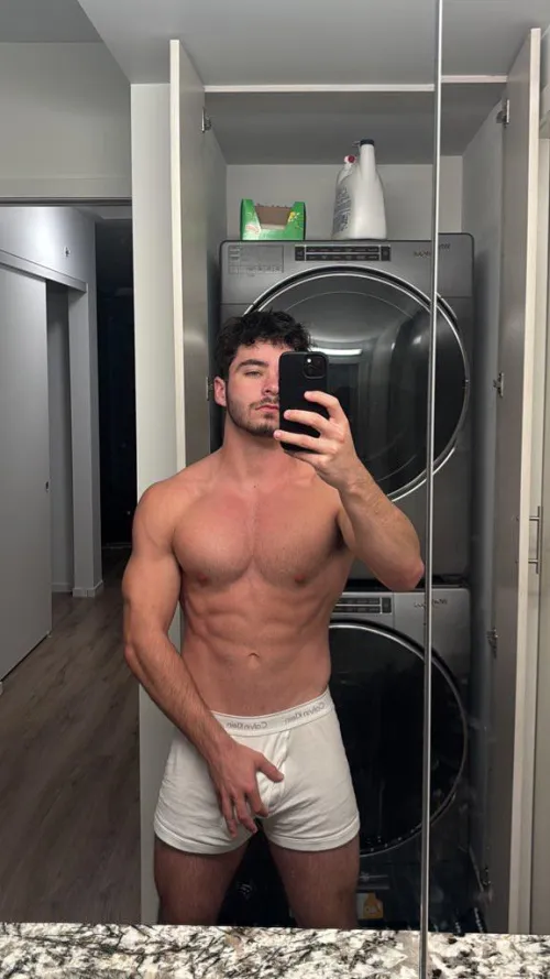 Look at those arms…