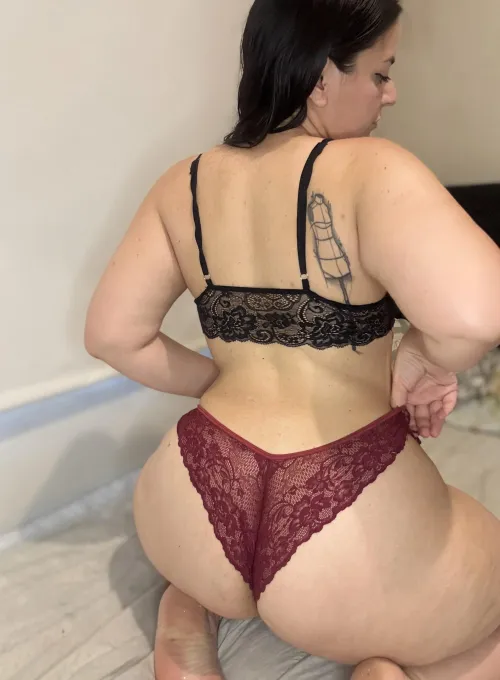 Montre-moi ce visage, je m’installe dessus sans attendre