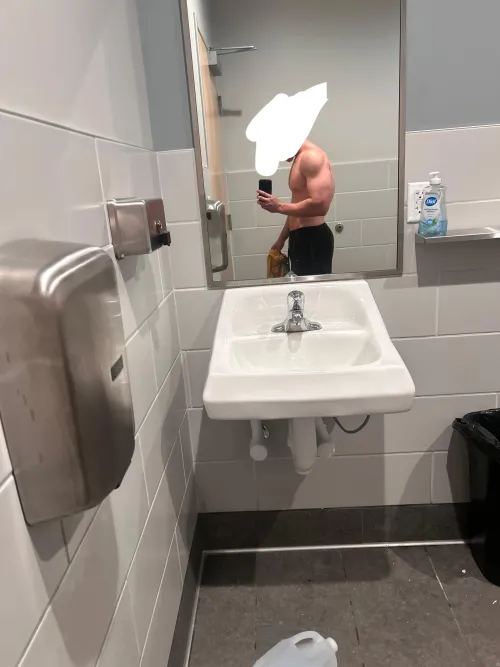 Single m looking for fun