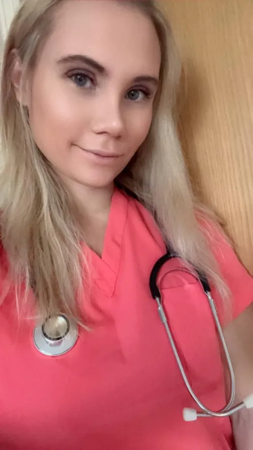 wanna come to an empty patient room with me?