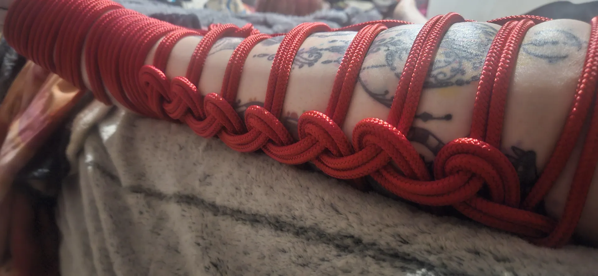 Beutiful red rope with apology to mods