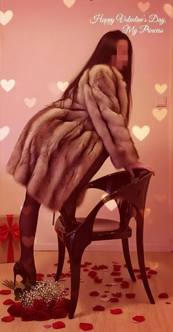 Competition time: Who spoils Me most? Prizes for Me only ‍