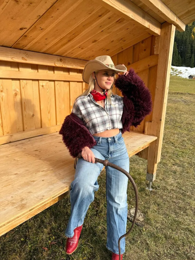 do men still eat out their country girl before railing them??