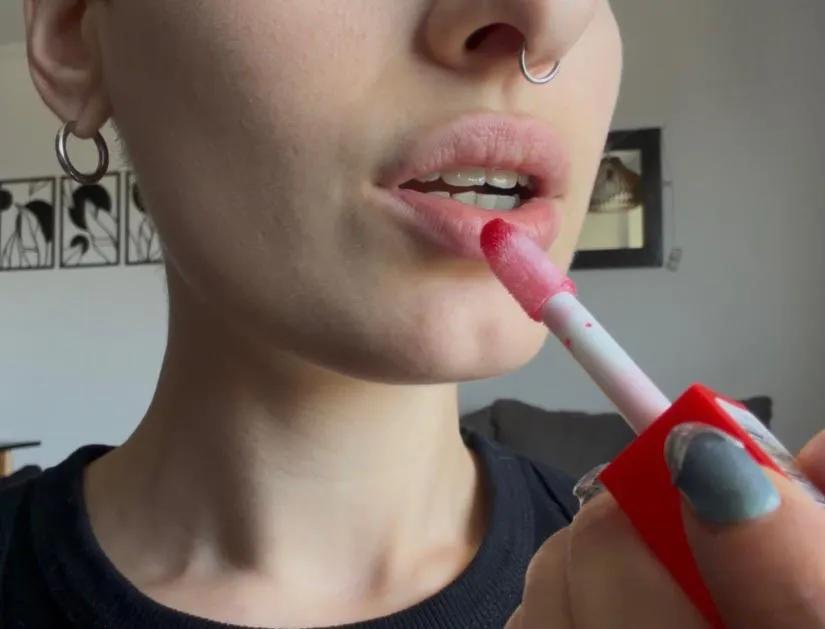 getting my lipgloss on, ready to cover you in sticky kisses until you’re hard