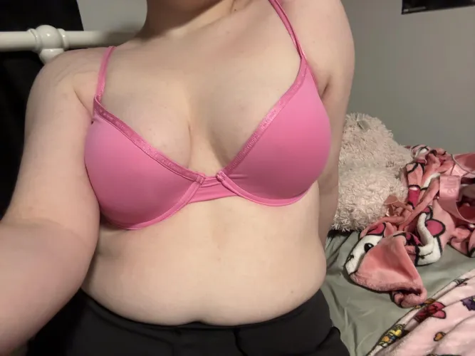 [OCW] don’t mind my stretch marks and acne :]