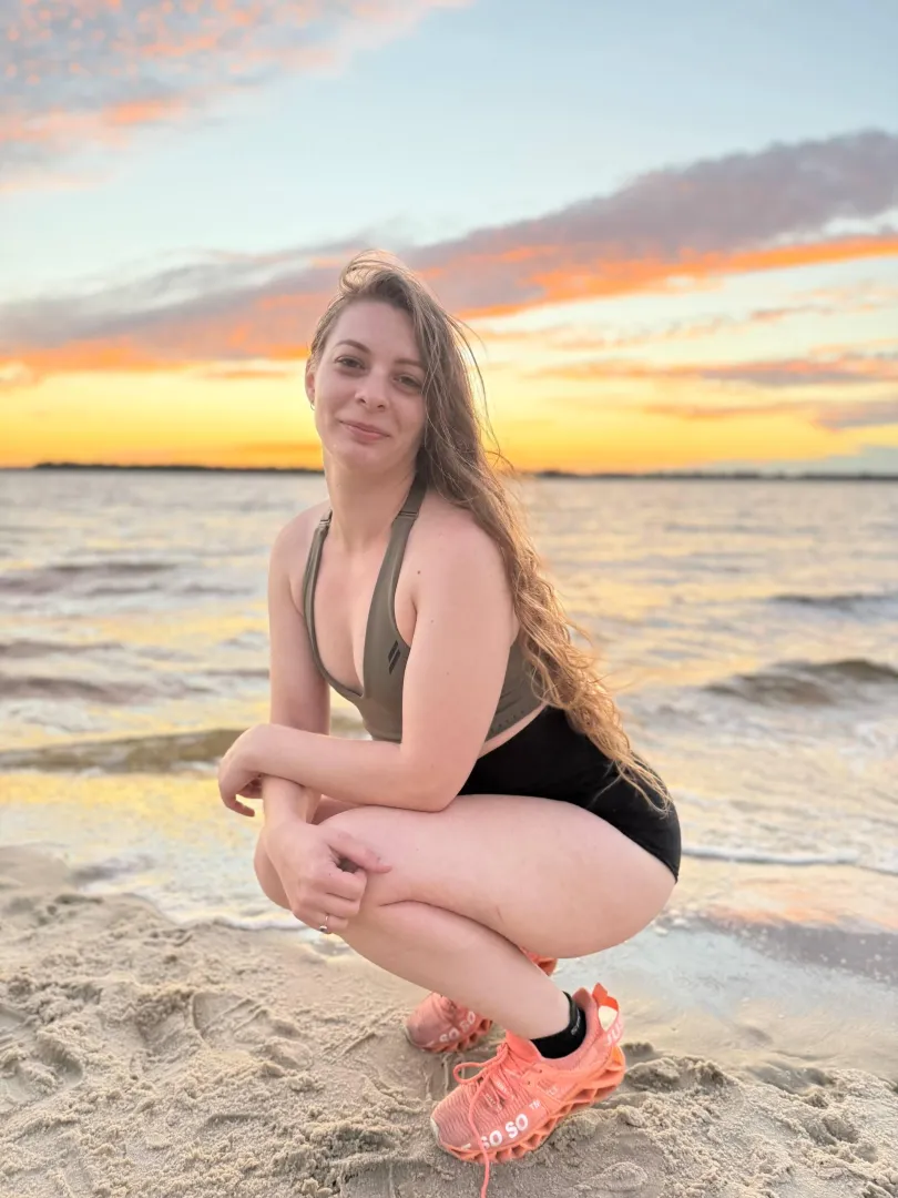 Sending my nudes to the first 99 people who say yes