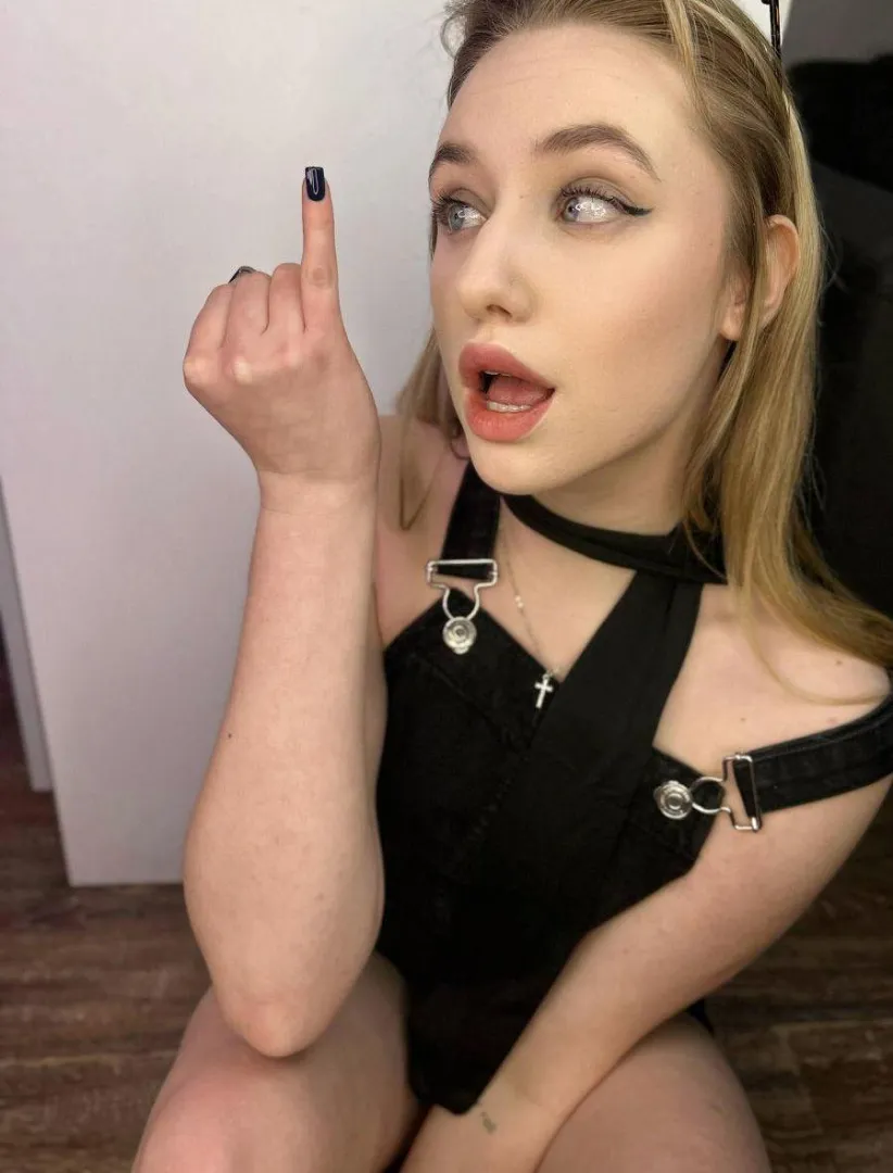 SPH is one of my fav kinks I want to laugh and humiliate small dicks today.