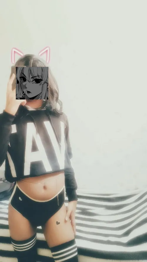 Went out for a jog in this & I have no idea why some aunties were giggling at looking at my back side view!!