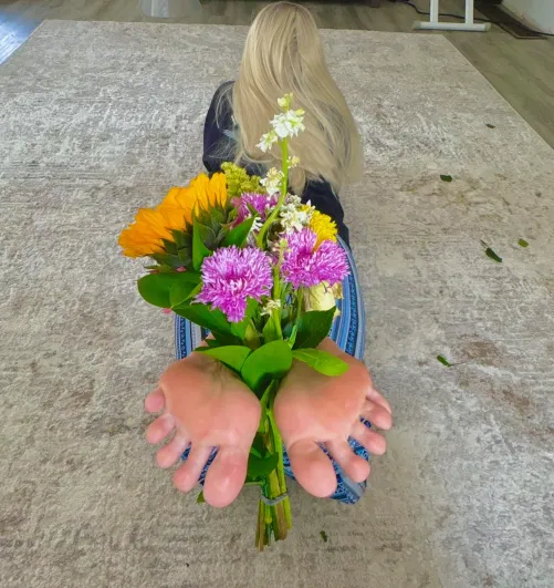 Would you accept this foot bouquet for Valentines Day?