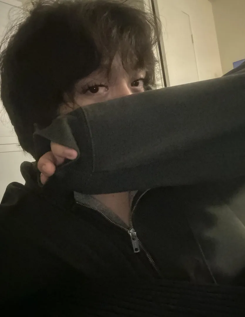 22 City: Sacramento, California // FWB wanted