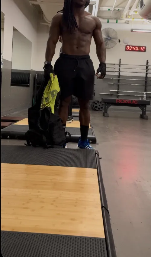 25 M4F seeking new encounters.