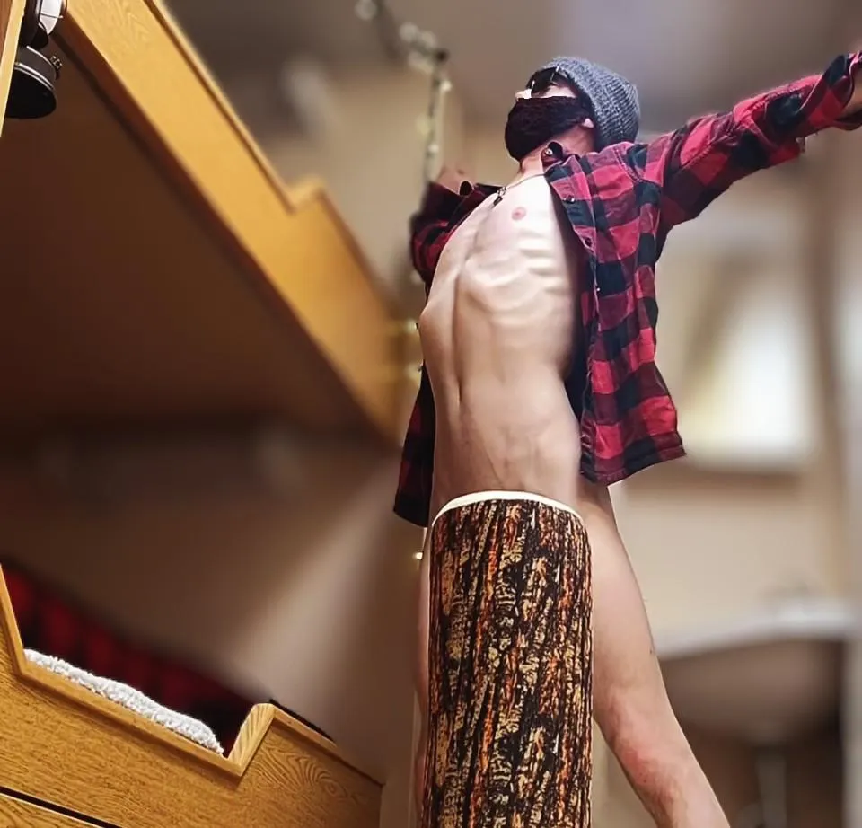 [35]ish. Morning stretch and morning wood