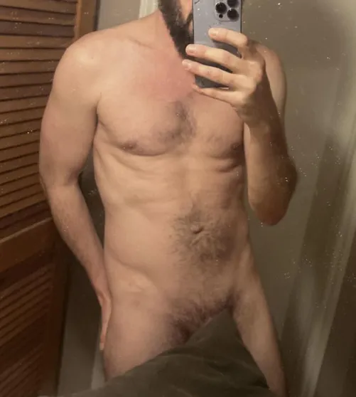 [40] [M4F] - Charlotte, NC - 6’4 fit older man with a growing craving to get that heat back with an early 20’s girl that wants daddy’s thick older cock