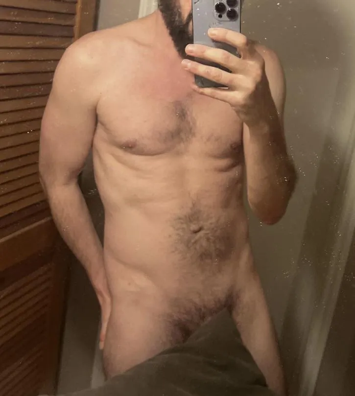 [40] [M4F] - Charlotte, NC - 6’4 fit older man with a growing craving to get that heat back with an early 20’s girl that wants daddy’s thick older cock