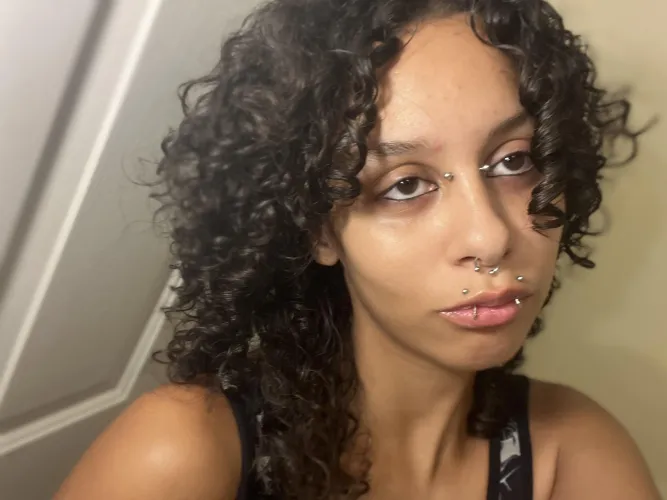 Aw, you’d really beg a 19yr old to slap you in the face!? It’s laughable.