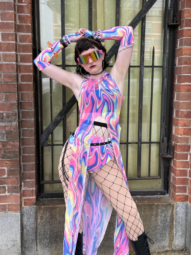 Breaking necks with this outfit 