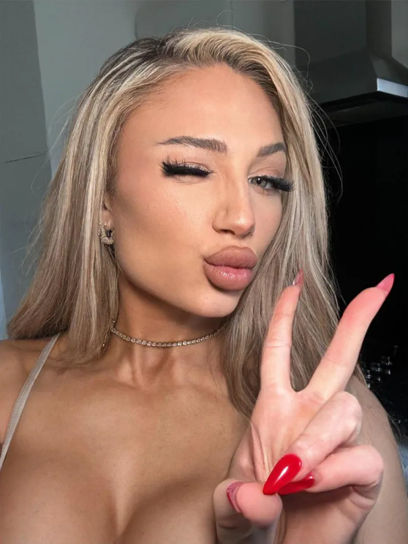 Do you think my lips is attractive?