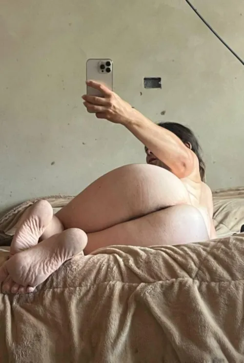 I need a quick and honest answer would you fuck me?