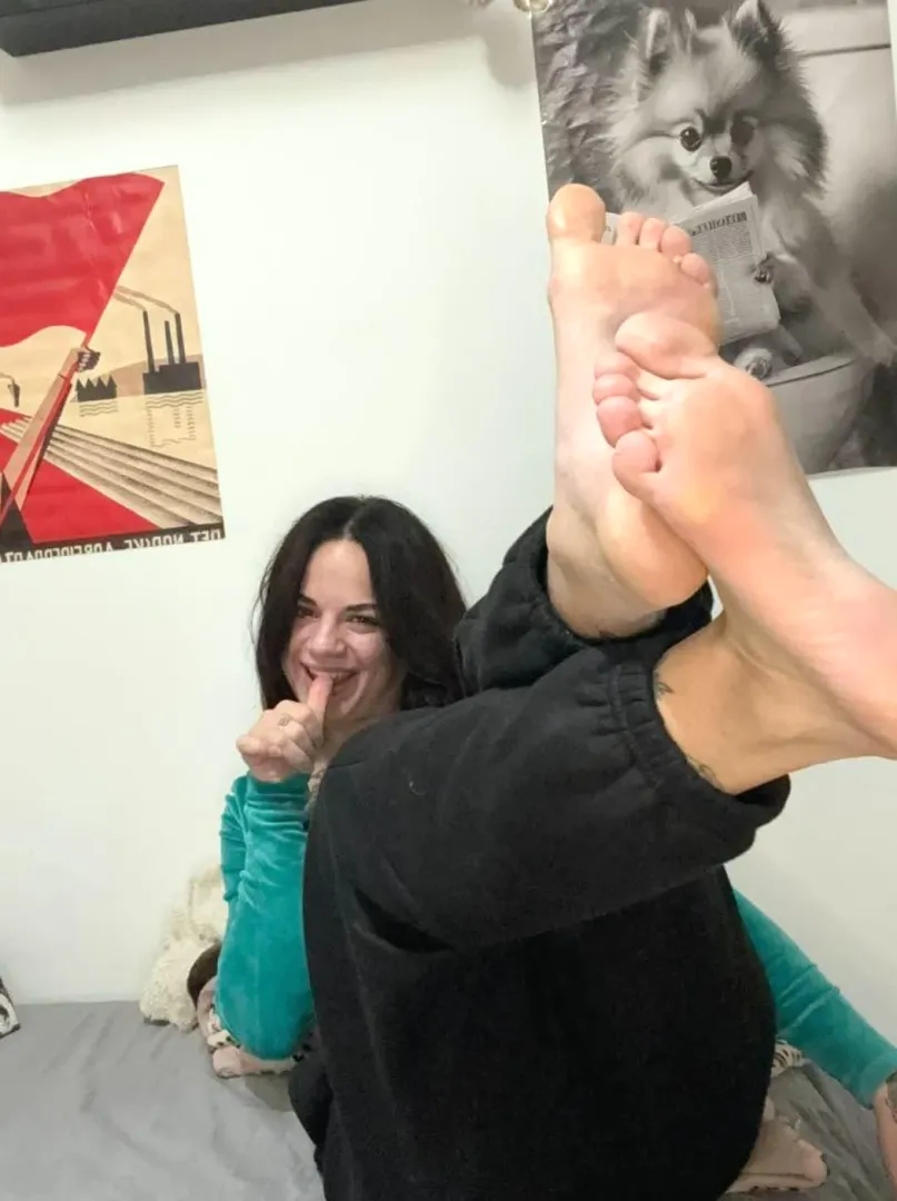 i've got the perfect size for a footjob