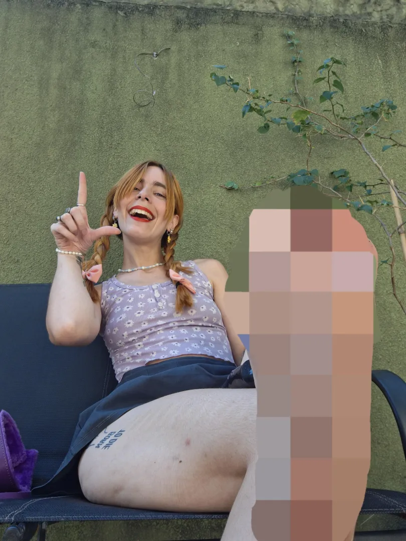 My feet have wrinkles but u can't see