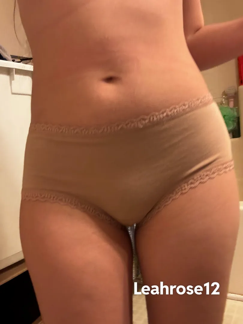 [selling] 4’8 petite selling my bras and panties! $30 each message me for more 