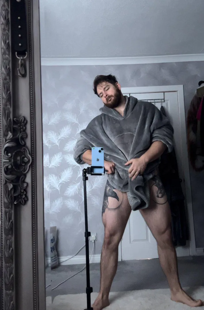 This is slutty if you’re a leg lover you just got to trust me on this