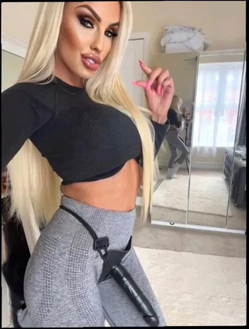 This naughty toy of mine never disappoints.