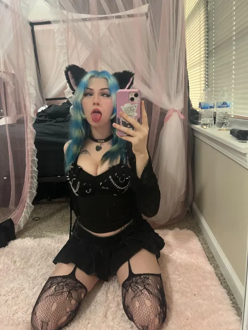 when he says “good girl”