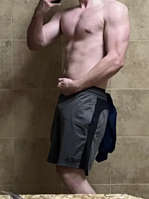 27M4FM; I’m a non-monogamous relationship and seeking to be a long term bull. GF and I think it would be hot!