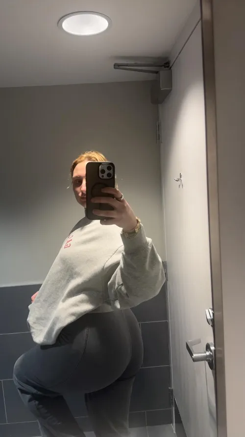 Booty looks good covered in sweatpants.