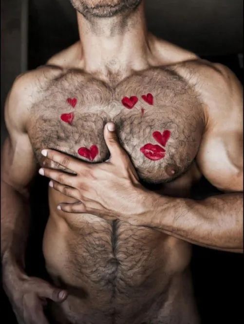 Feel free to fall in love with me! ❤️‍ HotGymAddict