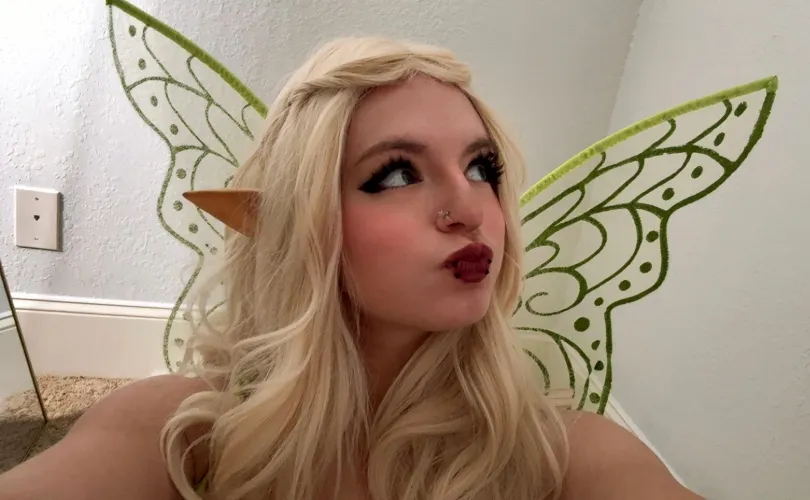 guess where these lips wanna be on