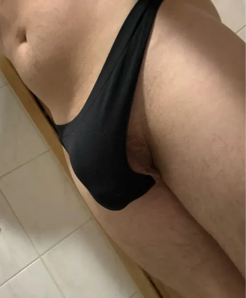 Hi new here. Would i be good sissy