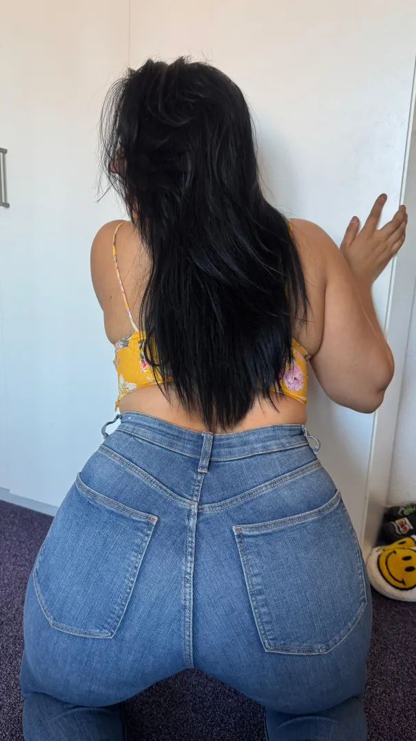 I have a naughty side that is begging to be explored, pure chocolate , spicy and juicy chocolate