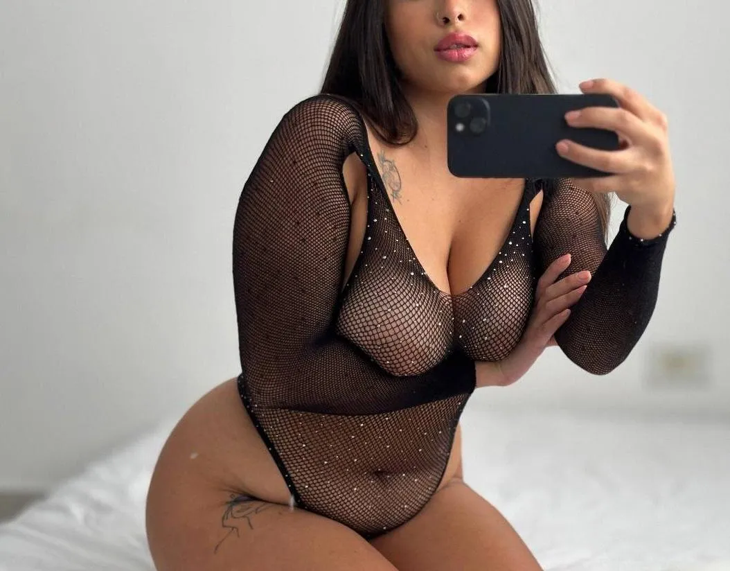 I need you cum on my tits baby