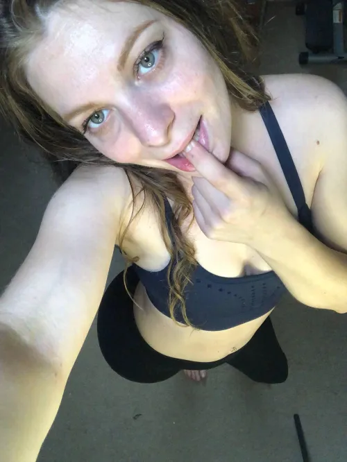 I wanna be ur favorite blonde