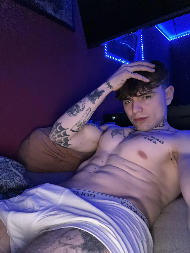 just chilling, i got space for you